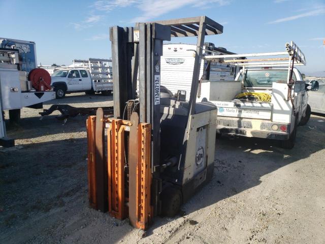 1A200142 - 1980 CROW FORKLIFT WHITE photo 2