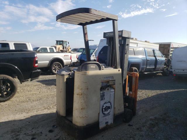 1A200142 - 1980 CROW FORKLIFT WHITE photo 4