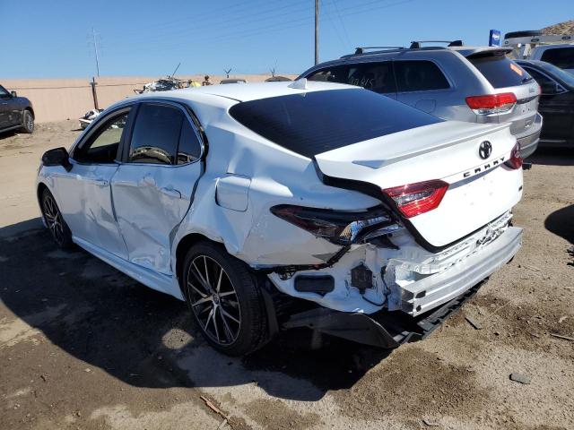 4T1S11AK6PU110853 - 2023 TOYOTA CAMRY SE NIGHT SHADE WHITE photo 2