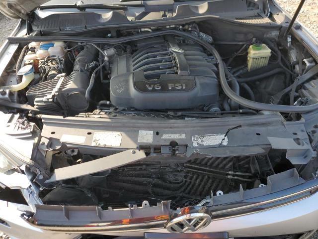 WVGEF9BP3DD005609 - 2013 VOLKSWAGEN TOUAREG V6 SILVER photo 12