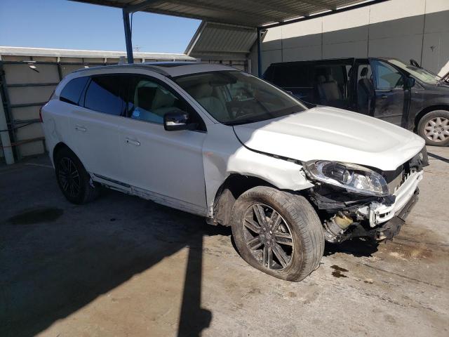 YV440MDR5H2225173 - 2017 VOLVO XC60 T5 DYNAMIC თეთრი ფოტო 4