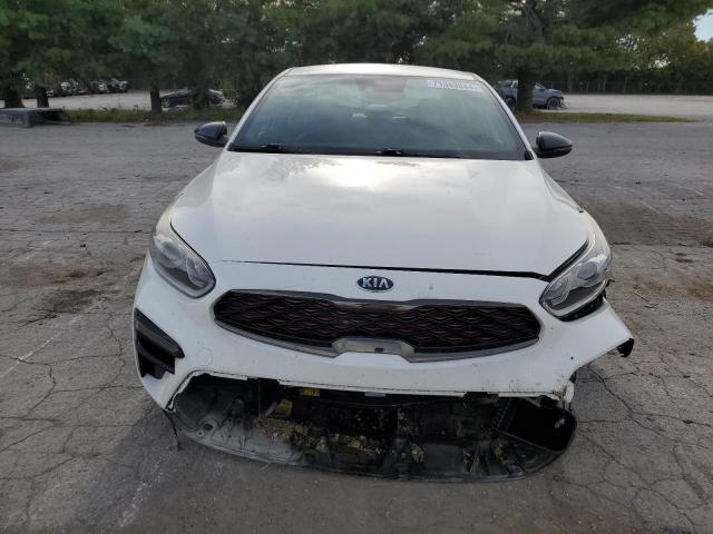 3KPF34AD8ME367025 - 2021 KIA FORTE GT LINE WHITE photo 5