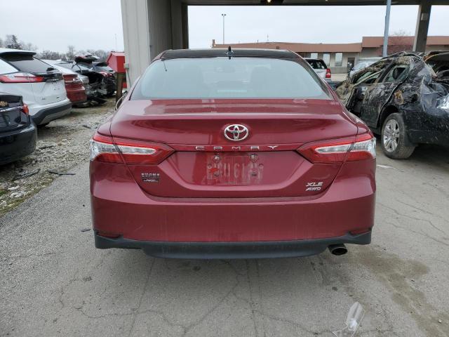 4T1F11BK6LU015087 - 2020 TOYOTA CAMRY XLE RED photo 6