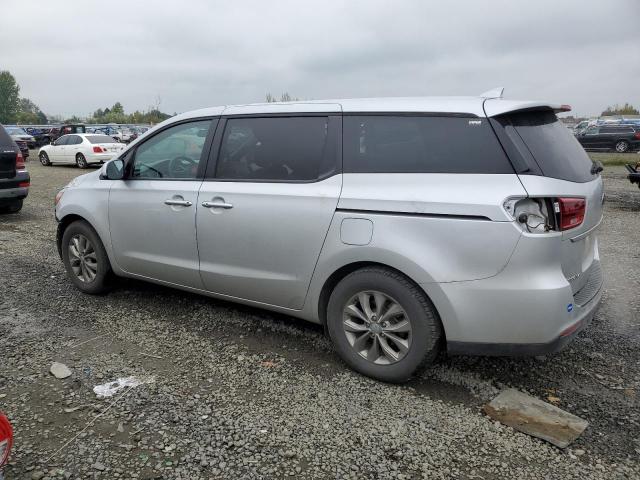 KNDMB5C17L6581771 - 2020 KIA SEDONA LX SILVER photo 2