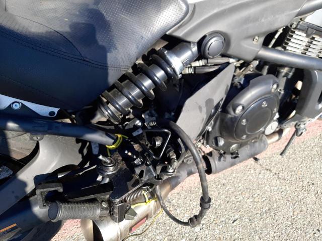 JKAENED13JDA07894 - 2018 KAWASAKI EN650 D WHITE photo 9