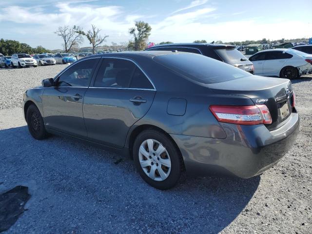 4T1BF3EK5BU650484 - 2011 TOYOTA CAMRY BASE GRAY photo 2