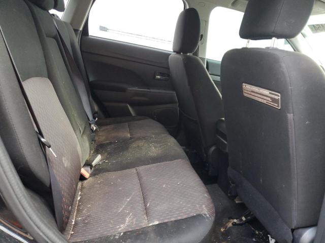 JA4AP3AU5JZ022151 - 2018 MITSUBISHI OUTLANDER ES BLACK photo 11