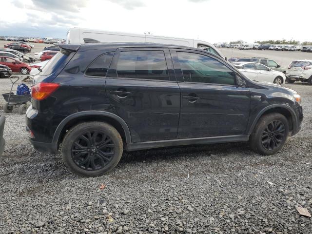 JA4AP3AU5JZ022151 - 2018 MITSUBISHI OUTLANDER ES BLACK photo 3