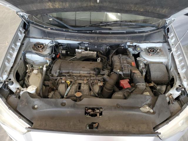 JA4AP3AU7BZ003649 - 2011 MITSUBISHI OUTLANDER ES ვერცხლისფერი ფოტო 12