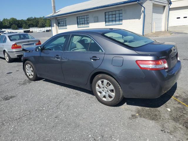 4T1BF3EK7BU766463 - 2011 TOYOTA CAMRY BASE GRAY photo 2