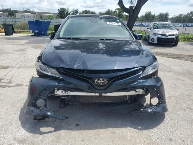 4T1A11AK2LU869098 - 2020 TOYOTA CAMRY L BLUE photo 5