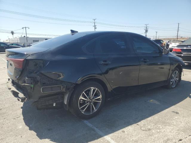 3KPF24AD5PE558442 - 2023 KIA FORTE LX BLACK photo 3