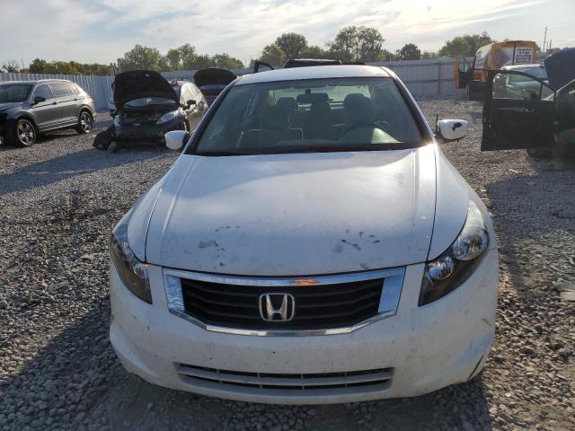 1HGCP26348A045679 - 2008 HONDA ACCORD LX WHITE photo 5