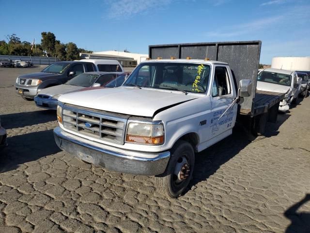 1FDKF37G0VEB57884 - 1997 FORD F350 Белый фото 1