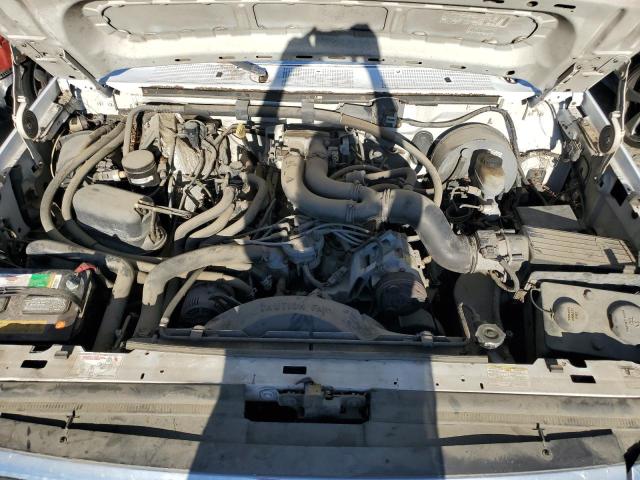 1FDKF37G0VEB57884 - 1997 FORD F350 Белый фото 11