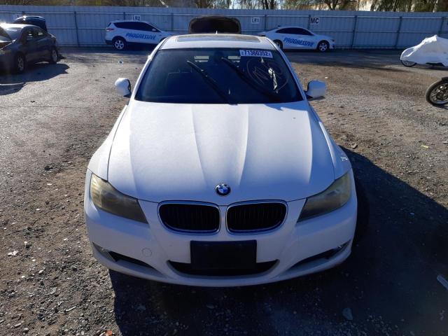 WBAPH53579A438496 - 2009 BMW 328 I SULEV WHITE photo 5