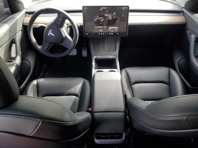 7SAYGDEF2NF461974 - 2022 TESLA MODEL Y 黑色 照片 8