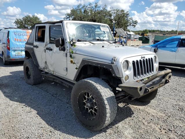 1J4GA59167L142179 - 2007 JEEP WRANGLER SAHARA GRAY photo 4