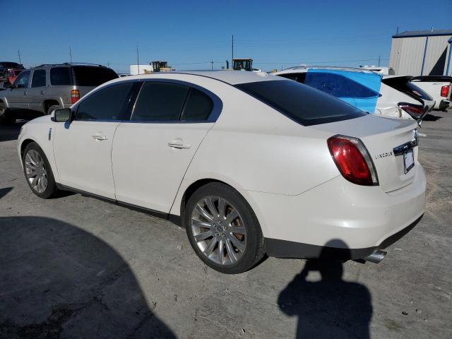 1LNHL9FT6AG600414 - 2010 LINCOLN MKS WHITE photo 2