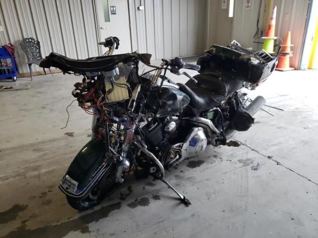 1HD1FCR10WY608657 - 1998 HARLEY-DAVIDSON FLHTCUI მწვანე ფოტო 2