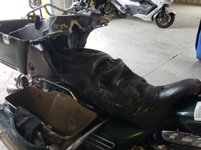 1HD1FCR10WY608657 - 1998 HARLEY-DAVIDSON FLHTCUI მწვანე ფოტო 6