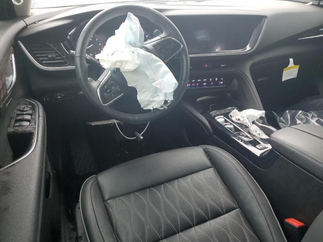 LRBFZSR44MD163765 - 2021 BUICK ENVISION AVENIR RED photo 8