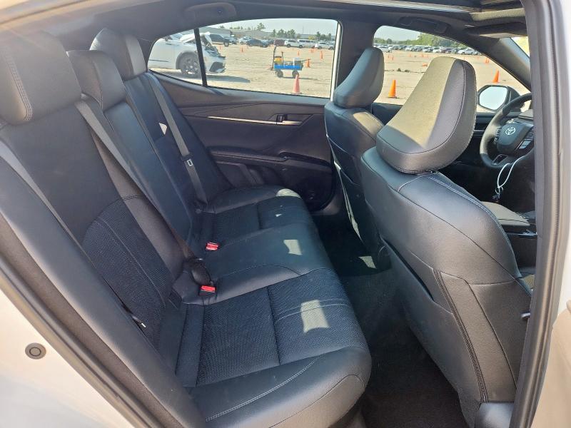 4T1DAACK5SU180018 - 2025 TOYOTA CAMRY XSE WHITE photo 10