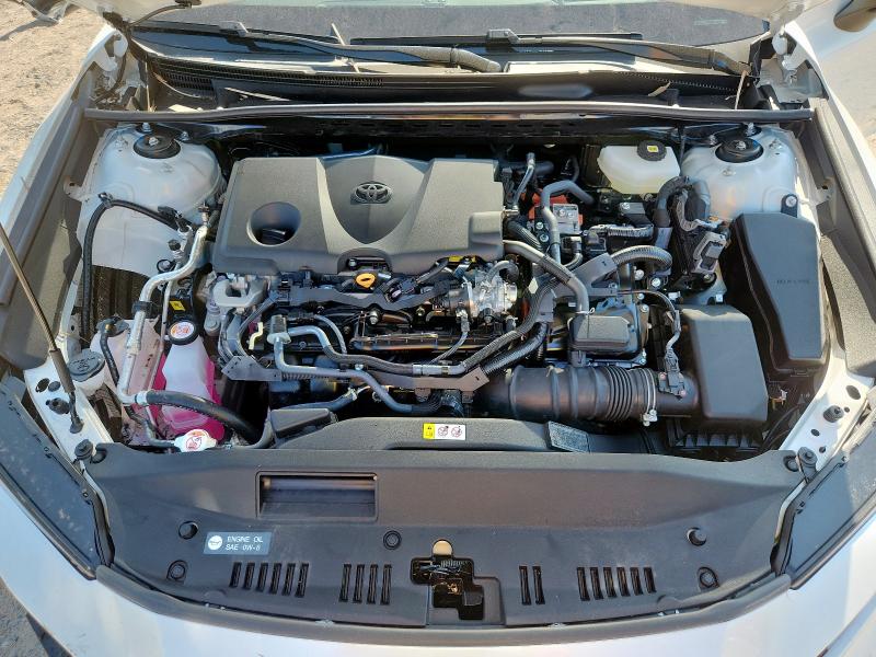 4T1DAACK5SU180018 - 2025 TOYOTA CAMRY XSE WHITE photo 11