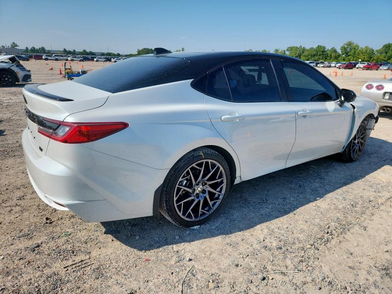 4T1DAACK5SU180018 - 2025 TOYOTA CAMRY XSE WHITE photo 3