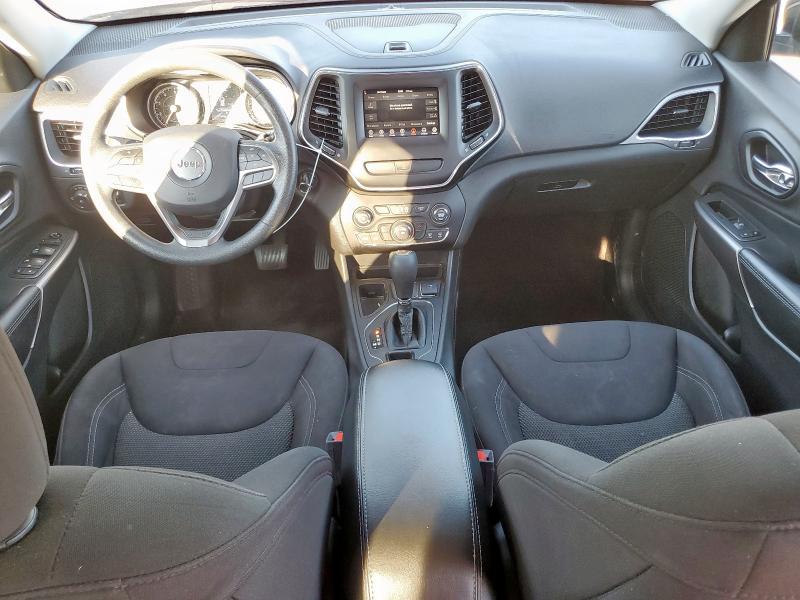 1C4PJLCB1KD203677 - 2019 JEEP CHEROKEE LATITUDE BLACK photo 8