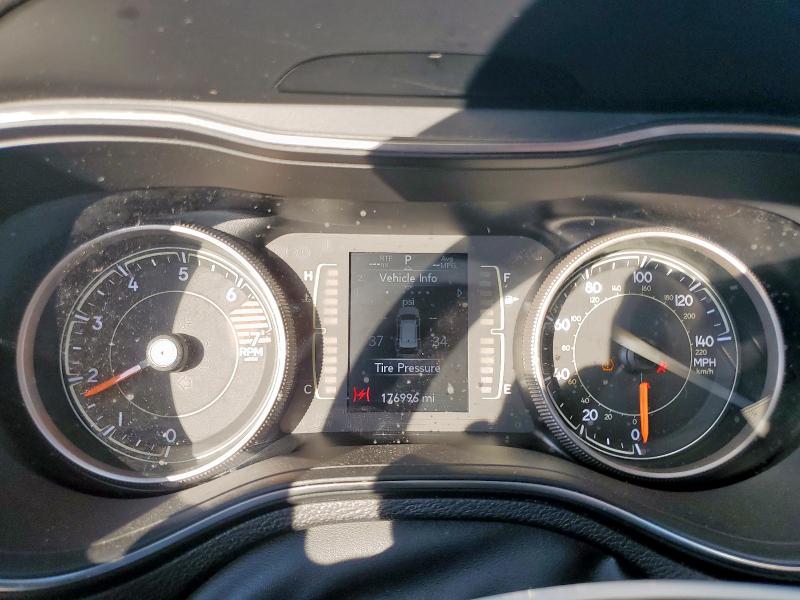 1C4PJLCB1KD203677 - 2019 JEEP CHEROKEE LATITUDE BLACK photo 9