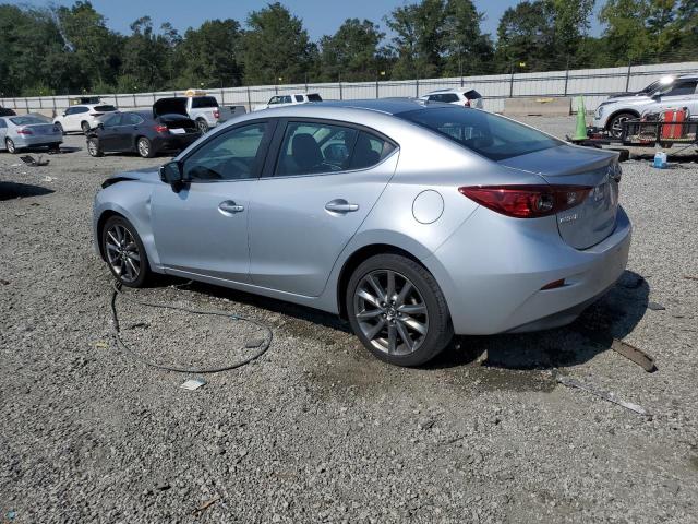 3MZBN1V32JM260818 - 2018 MAZDA 3 TOURING SILVER photo 2