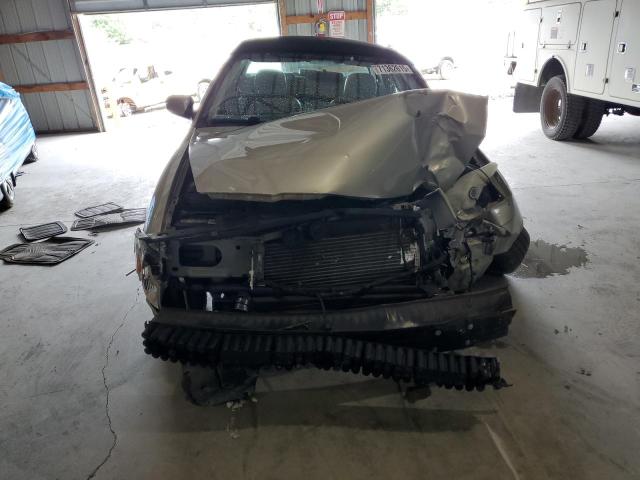 2MEFM74W84X676434 - 2004 MERCURY GRAND MARQUIS GS CREAM photo 5