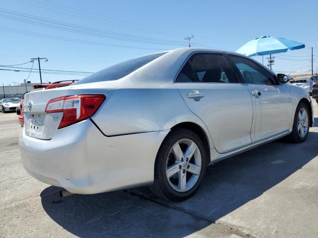 4T4BF1FK1CR174020 - 2012 TOYOTA CAMRY BASE SILVER photo 3