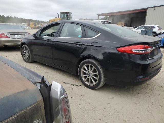 3FA6P0H72HR173981 - 2017 FORD FUSION SE BLACK photo 2