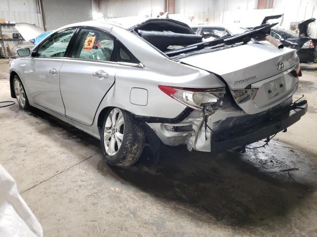 5NPEC4AC2BH011620 - 2011 HYUNDAI SONATA SE SILVER photo 2