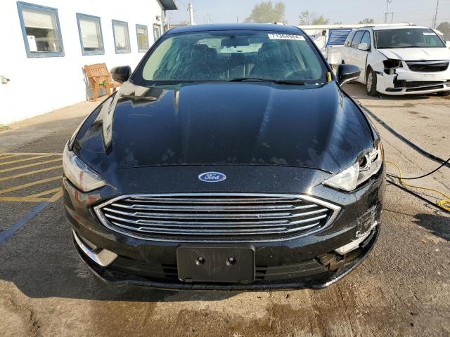 3FA6P0HDXJR267828 - 2018 FORD FUSION SE BLACK photo 5