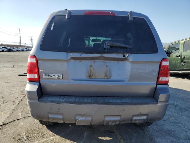 1FMCU03148KD50295 - 2008 FORD ESCAPE XLT SILVER photo 6