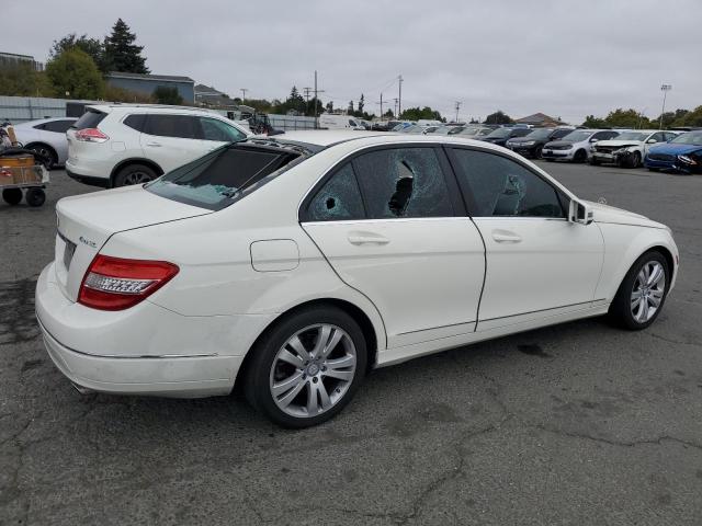 WDDGF8BB6AF475439 - 2010 MERCEDES-BENZ C 300 4MATIC WHITE photo 3
