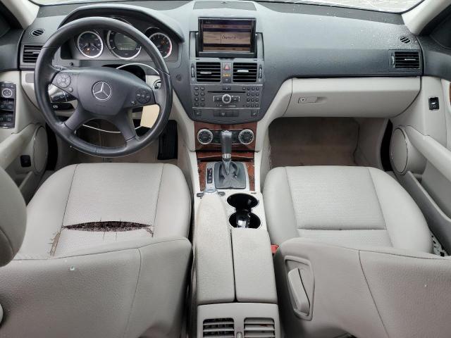 WDDGF8BB6AF475439 - 2010 MERCEDES-BENZ C 300 4MATIC WHITE photo 8