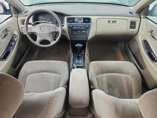 1HGCG6697YA086951 - 2000 HONDA ACCORD SE GREEN photo 8