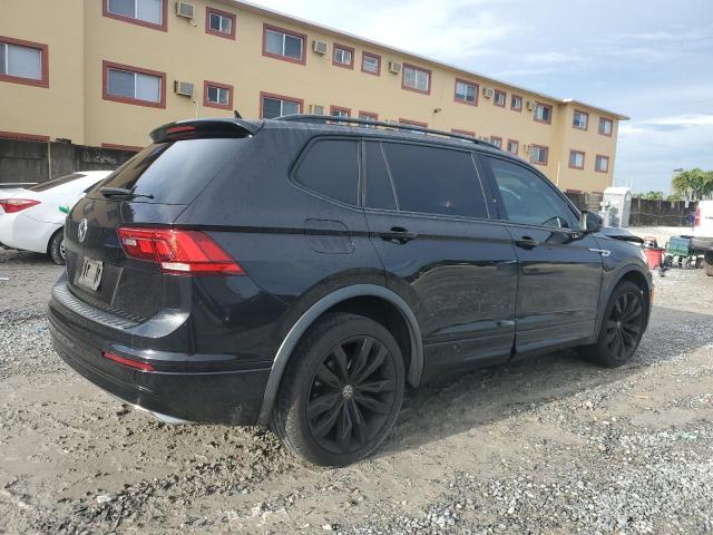 3VV3B7AX7LM067077 - 2020 VOLKSWAGEN TIGUAN SE შავი ფოტო 3