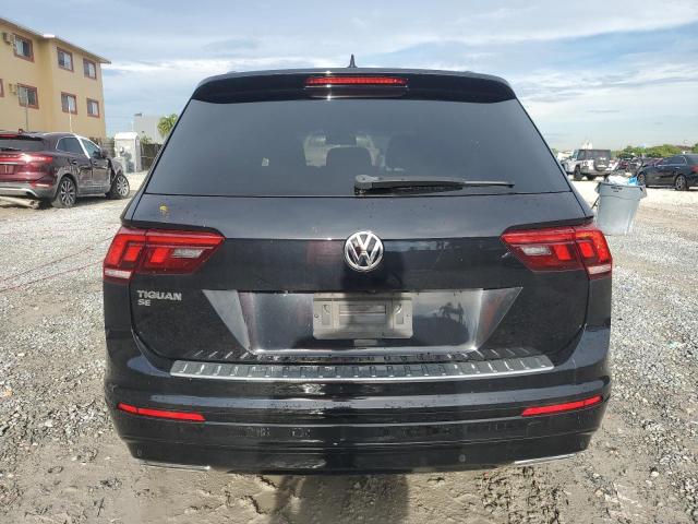 3VV3B7AX7LM067077 - 2020 VOLKSWAGEN TIGUAN SE შავი ფოტო 6