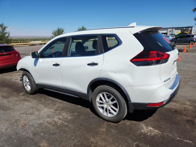KNMAT2MV3JP517394 - 2018 NISSAN ROGUE S WHITE photo 2