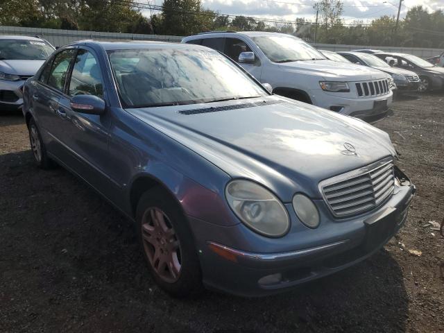 WDBUF82J55X170999 - 2005 MERCEDES-BENZ E 320 4MATIC BLUE photo 4