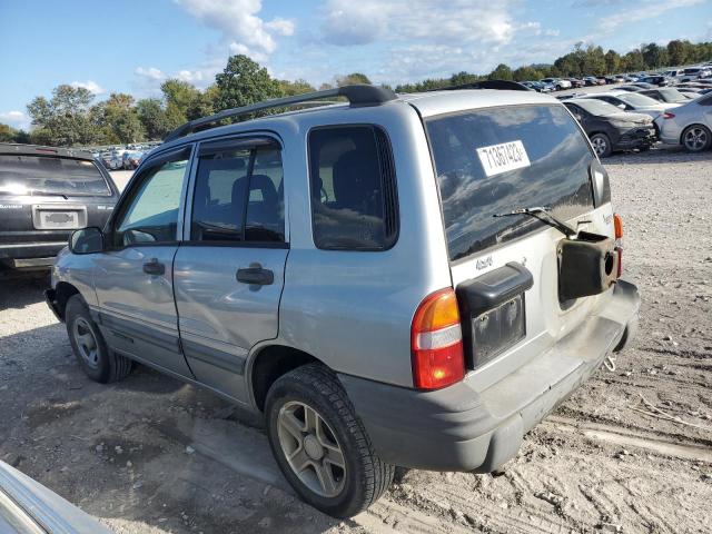 2CNBJ13C136951123 - 2003 CHEVROLET TRACKER SILVER photo 2