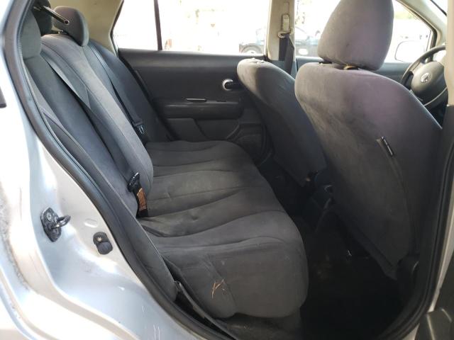 3N1BC11E79L453826 - 2009 NISSAN VERSA S SILVER photo 10