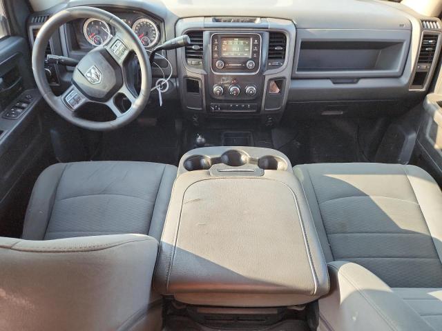 3C6UR5HL1JG206774 - 2018 RAM 2500 ST 白色 照片 8