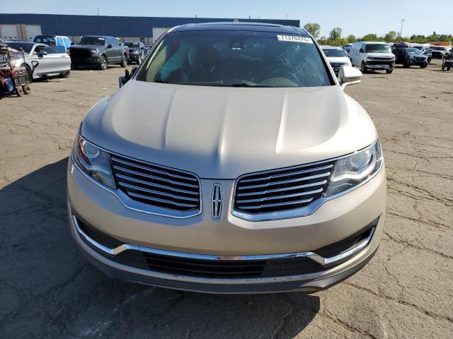 2LMPJ6LP8HBL28686 - 2017 LINCOLN MKX RESERVE Ոսկեգույն լուսանկար 5