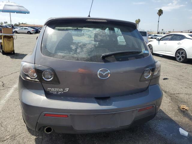 JM1BK343481878464 - 2008 MAZDA 3 HATCHBACK GRAY photo 6